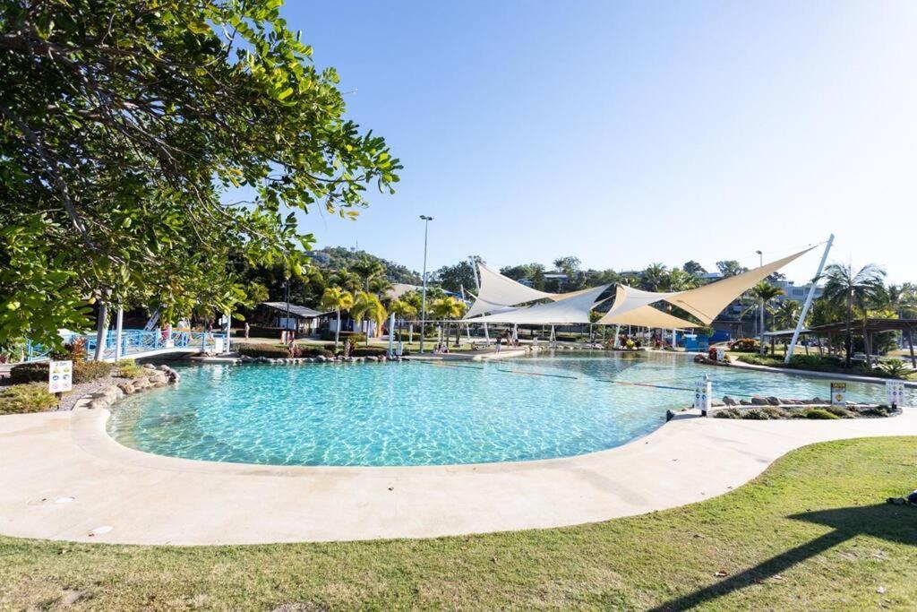 Ocean View 33A Studio Pool Ocean View Wifi Airlie Beach Exterior photo